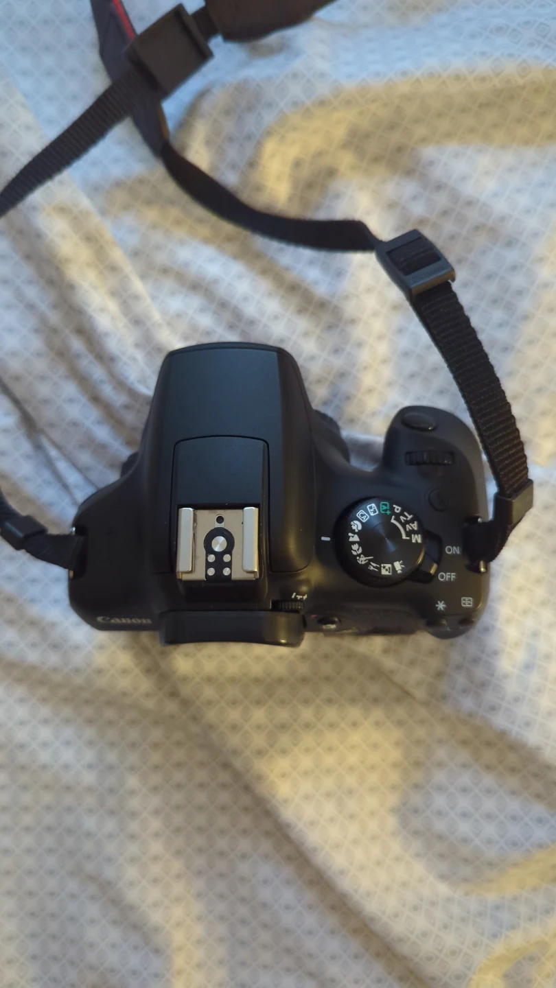 Canon Rebel T6 DSLR Camera w/ 18-55mm, 75-300 mm Lens & Charger - photo 3