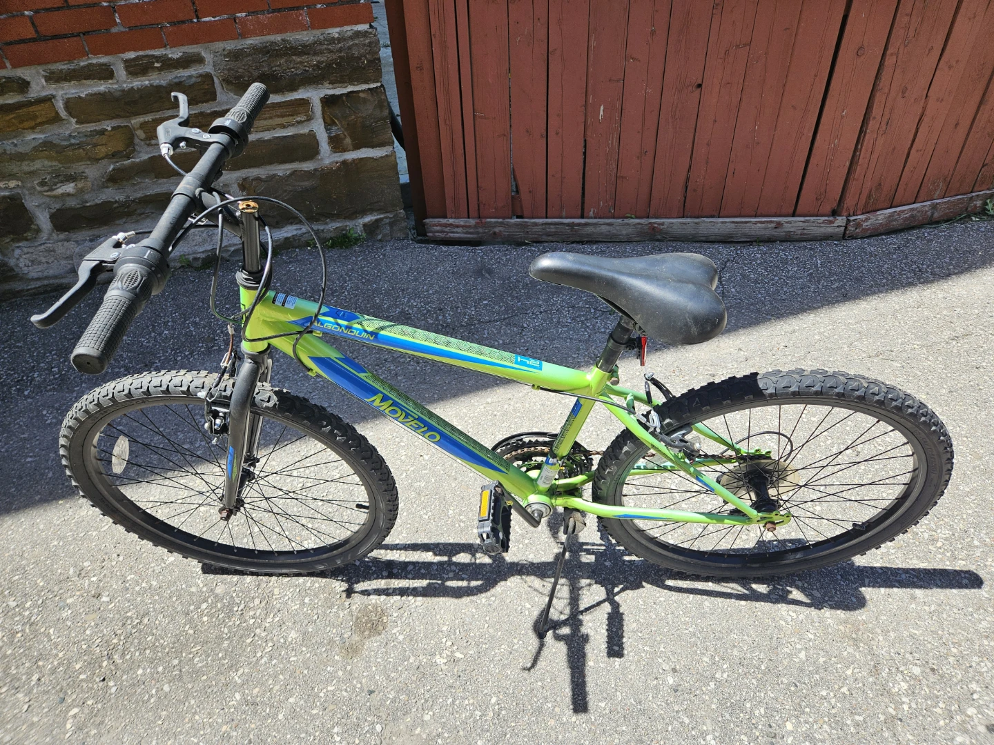 Green Movelo Algonquin Mountain Bike 24-inch