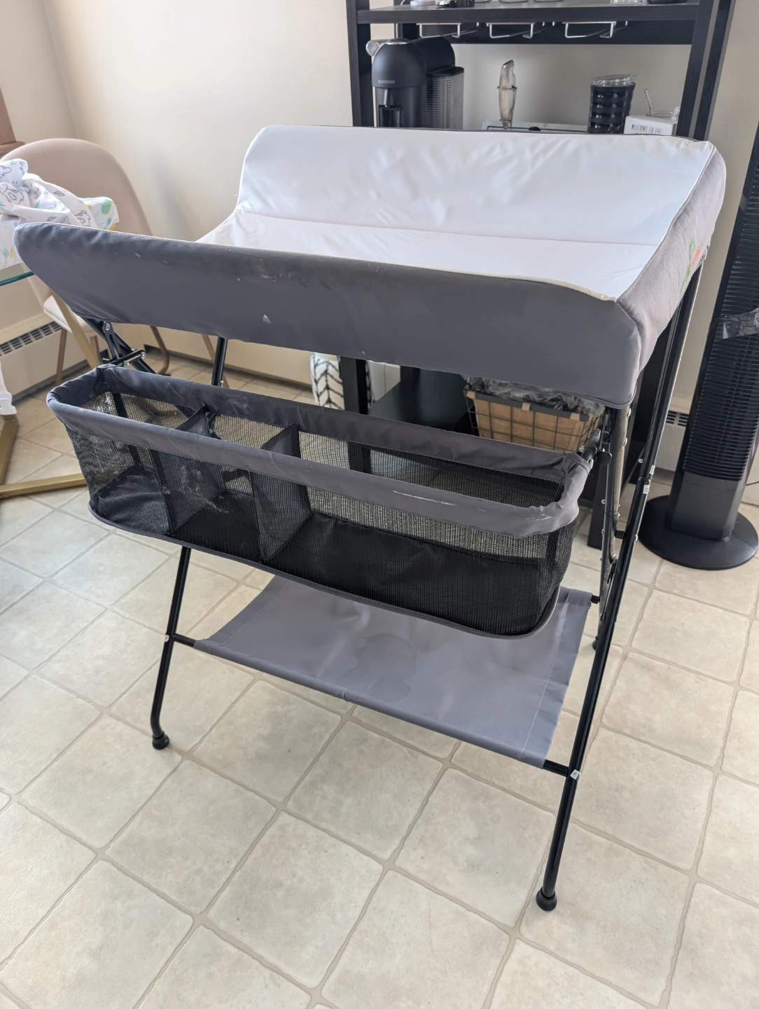 Portable changing table