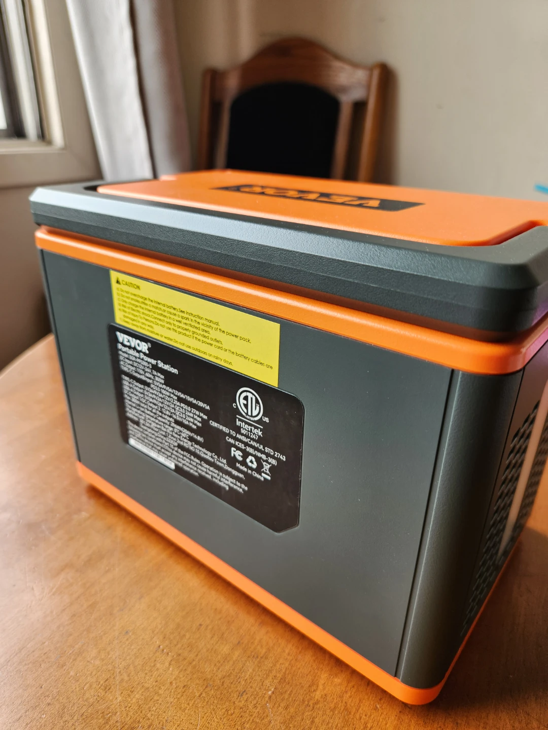 VEVOR Portable Power Station 300W – Like New Condition - photo 4