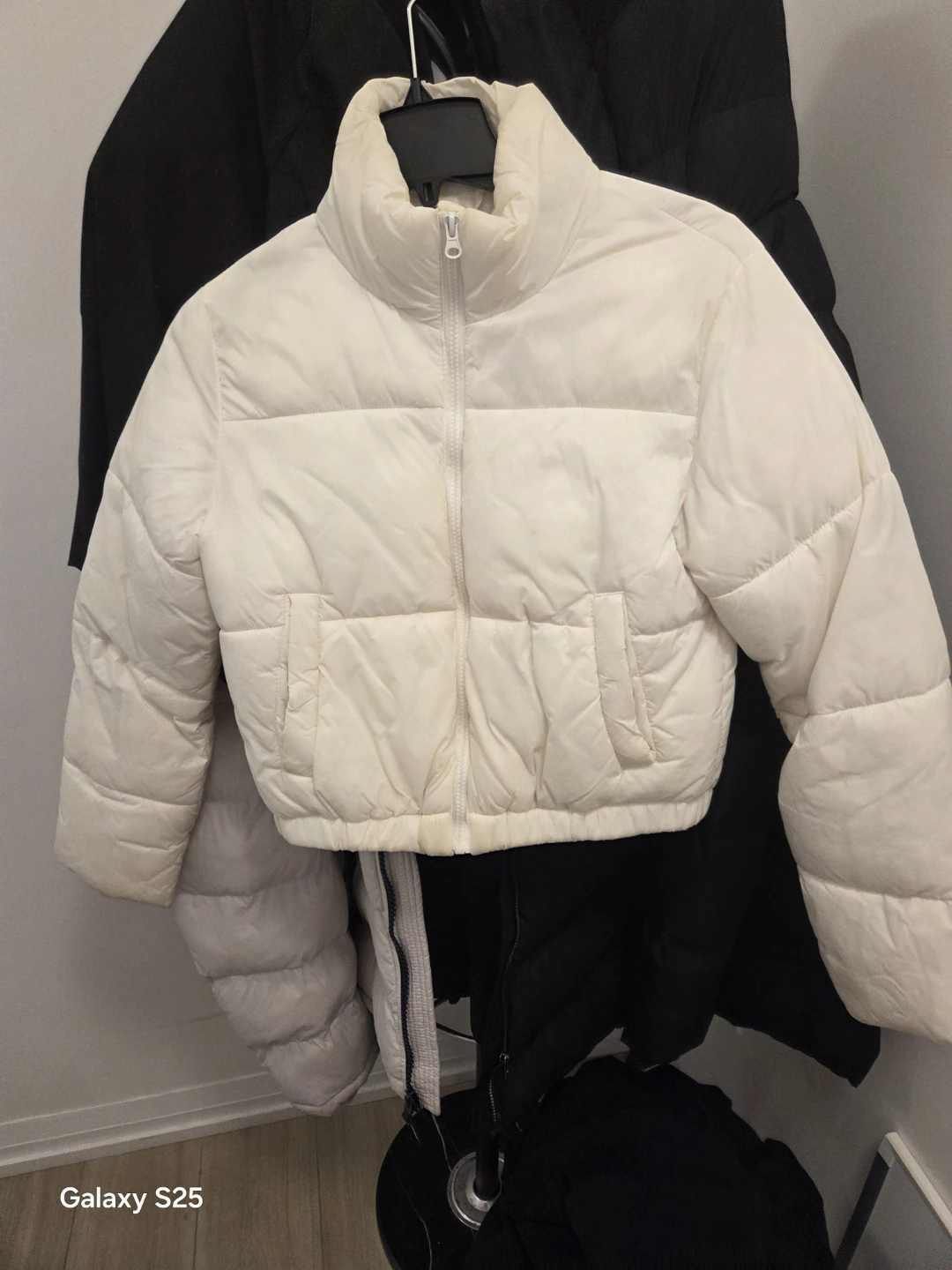 White Cropped Puffer Jacket - photo 3