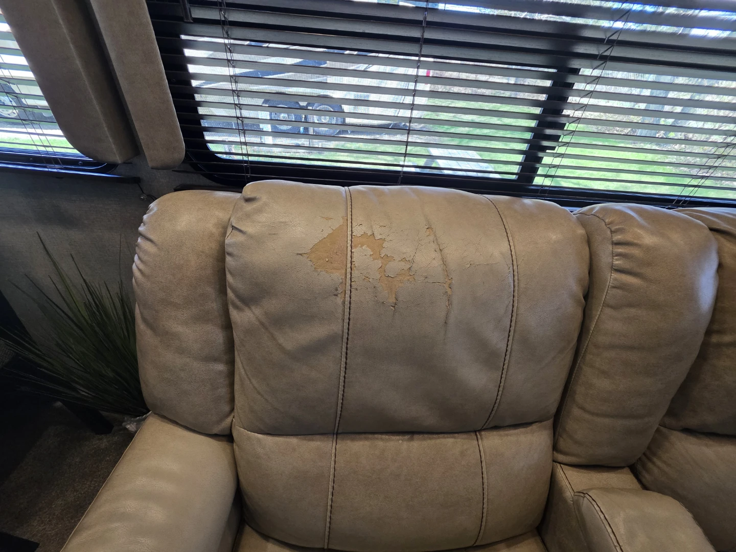 Leather Loveseat Recliner - photo 2