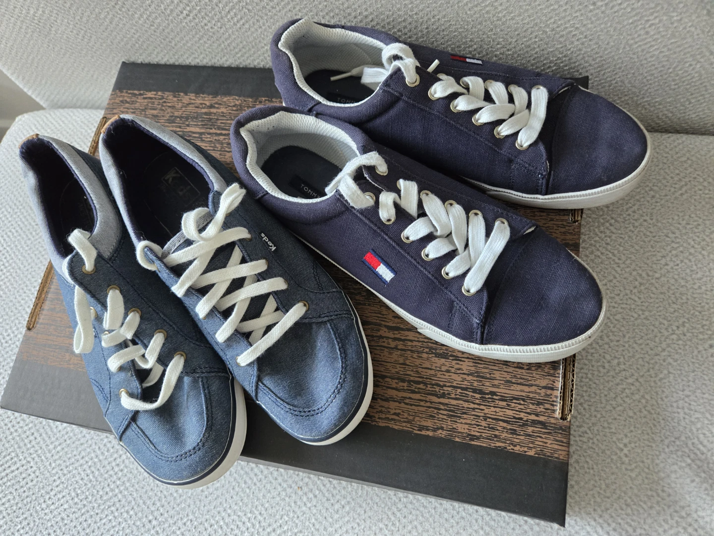 Tommy Hilfiger & Keds Women's Canvas Sneakers - Size 9 - photo 5