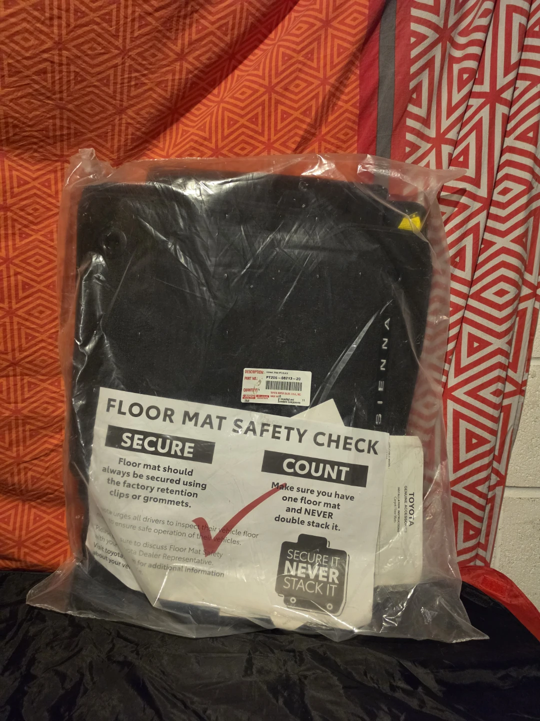 New Genuine Toyota Sienna Carpet Floor Mats – 7 Passenger - photo 4