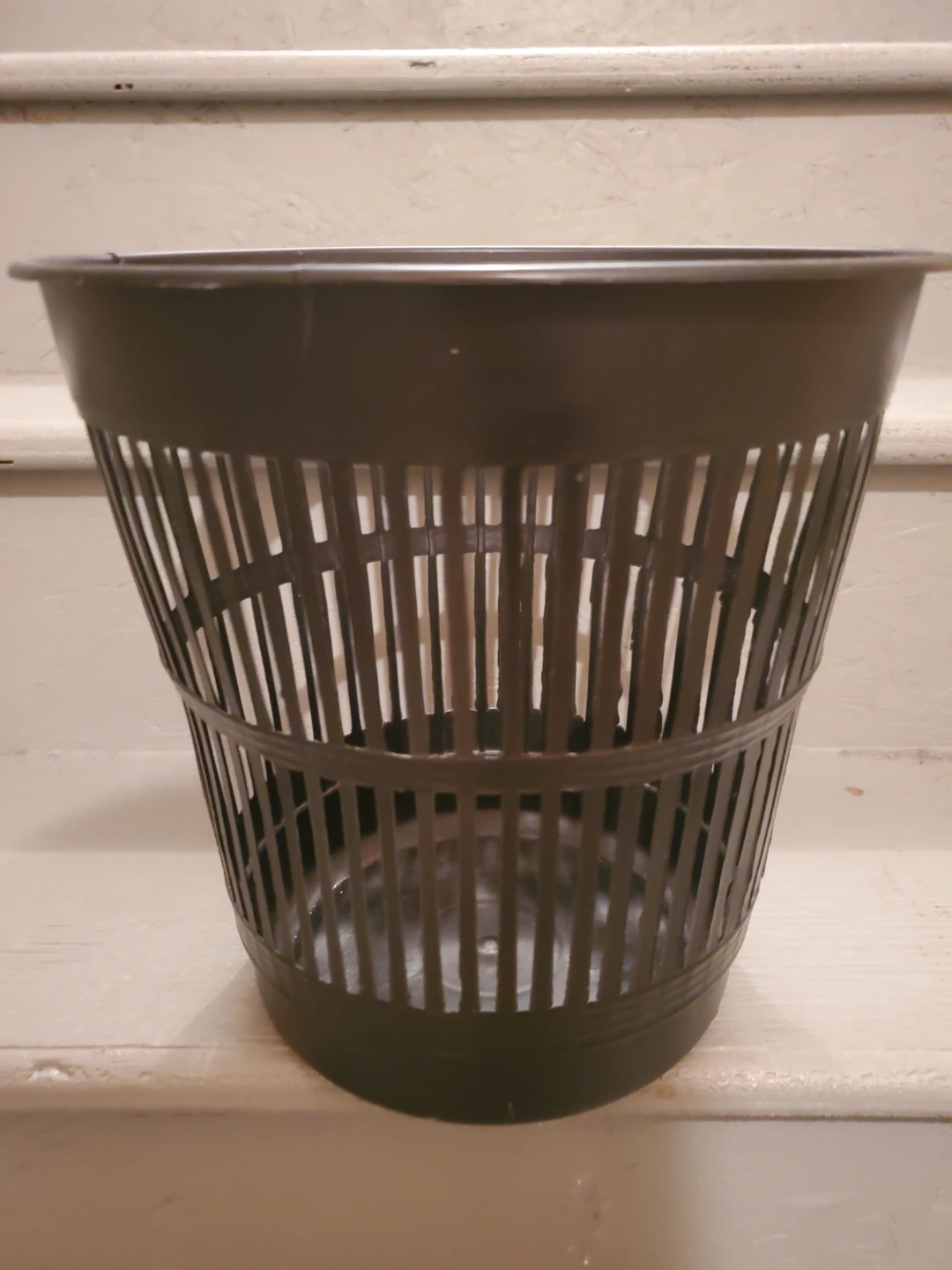 Black Mesh Wastebasket
