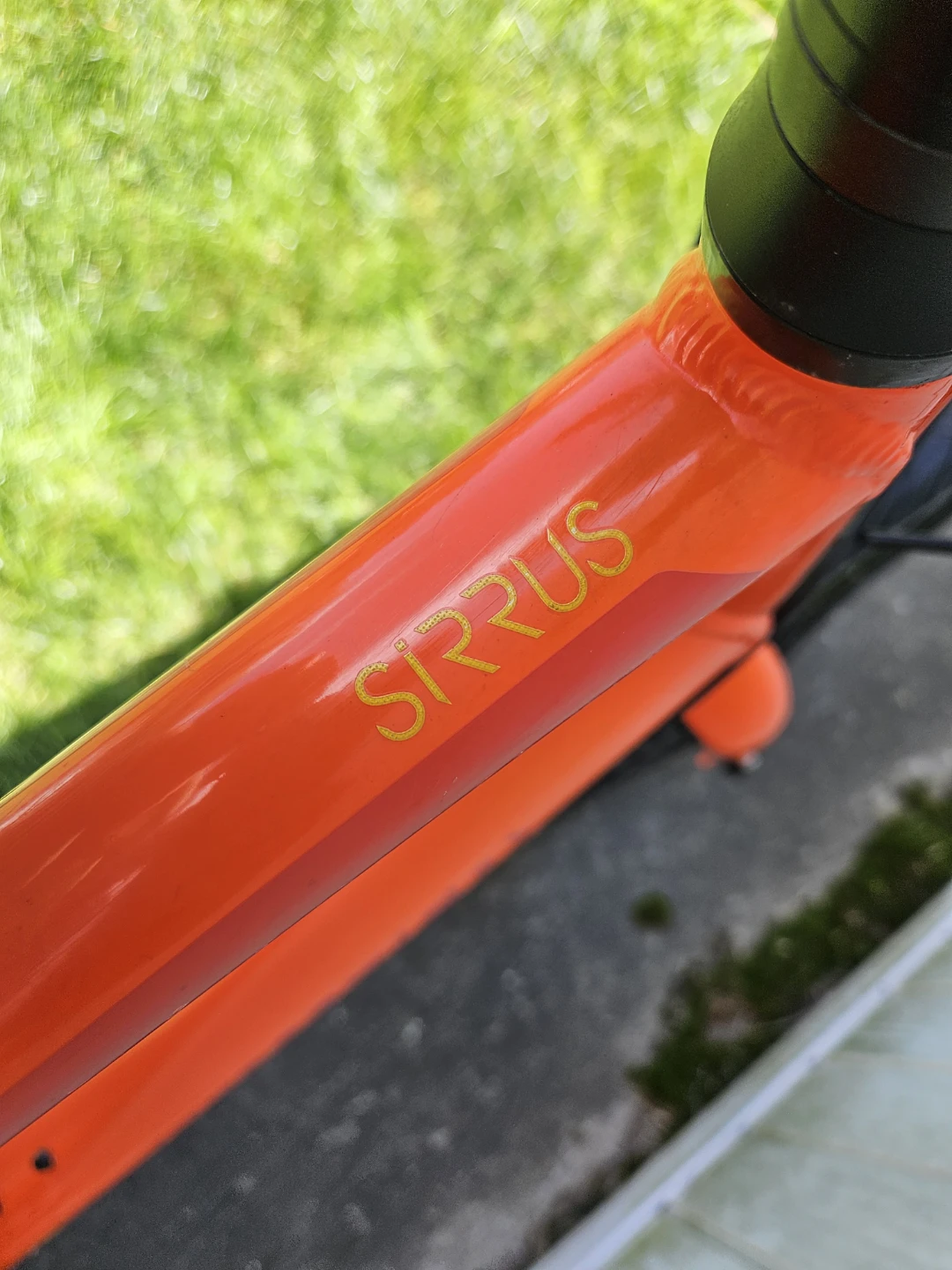 Specialized Sirrus Hybrid Bike - photo 3