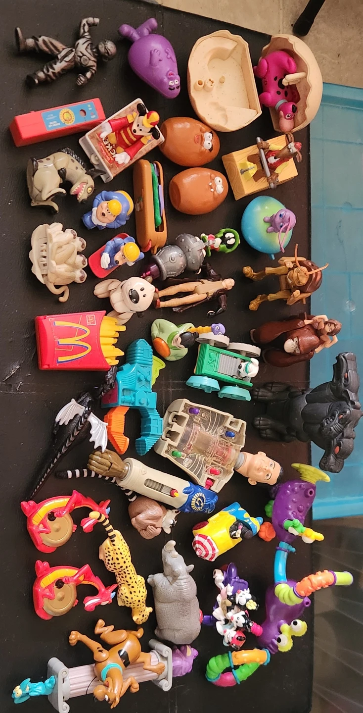 40+ Vintage Kids Meal Toys - photo 4