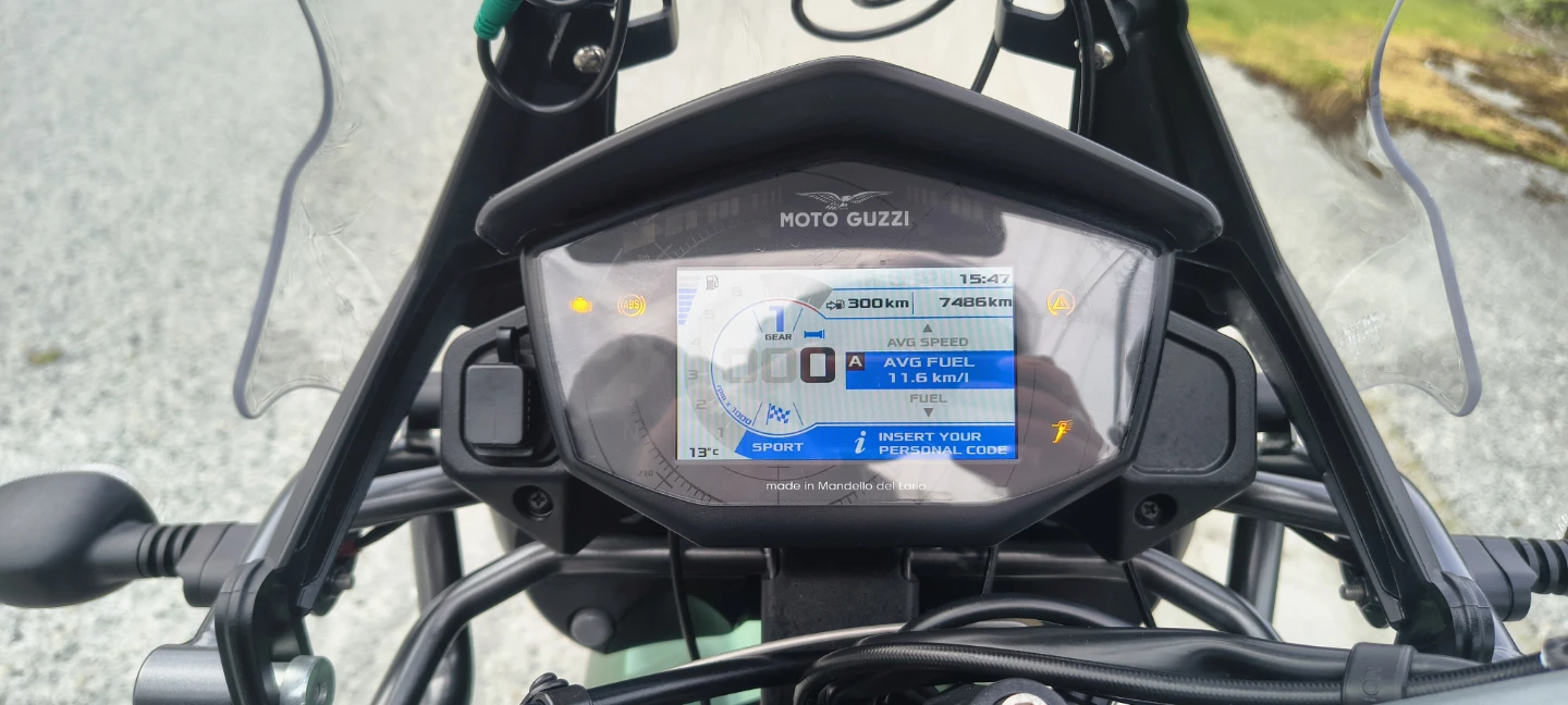 Moto Guzzi V85 TT Adventure Motorcycle - photo 5