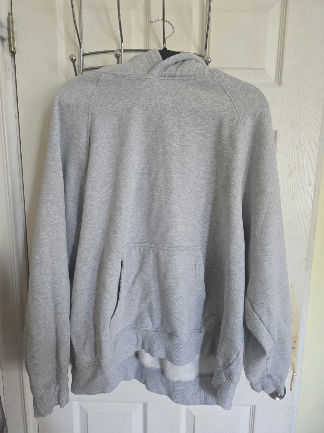Aritzia Grey Hoodie - photo 3