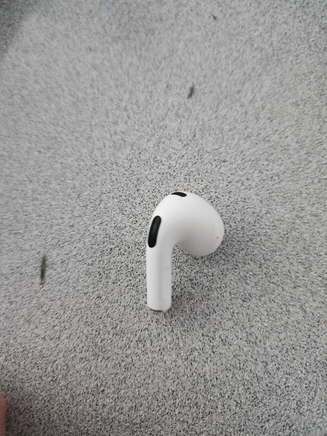 Apple AirPods Pro (Right Earbud) - photo 2