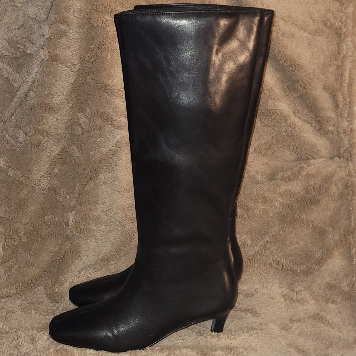 6 | Adrizzlein | Pointed-Toe Knee-High Kitten-Heel Boots
