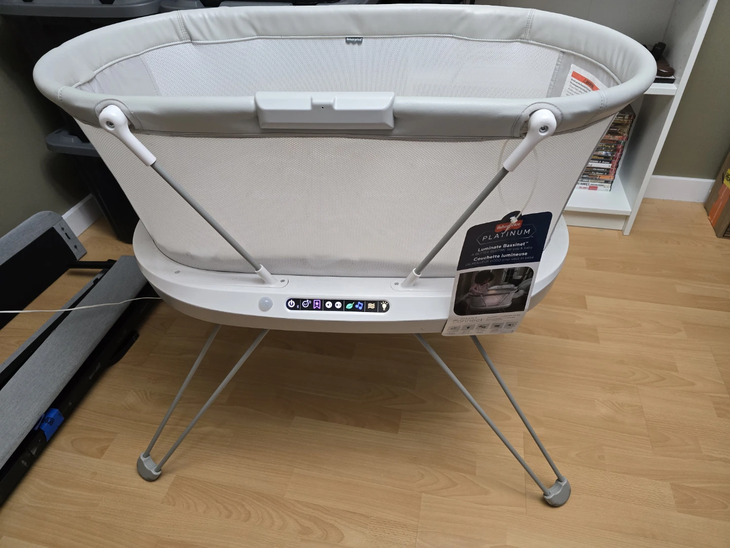 Fisher-Price Platinum Illuminate Bassinet - photo 2