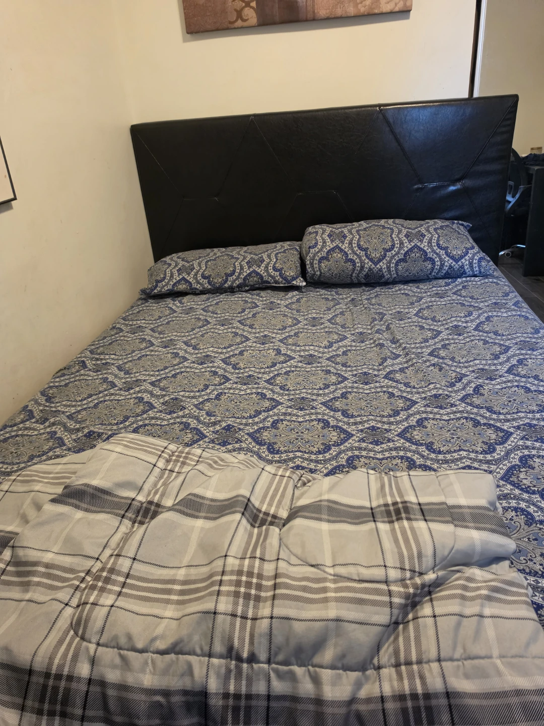 Black Faux Leather Platform Bed Frame - photo 5