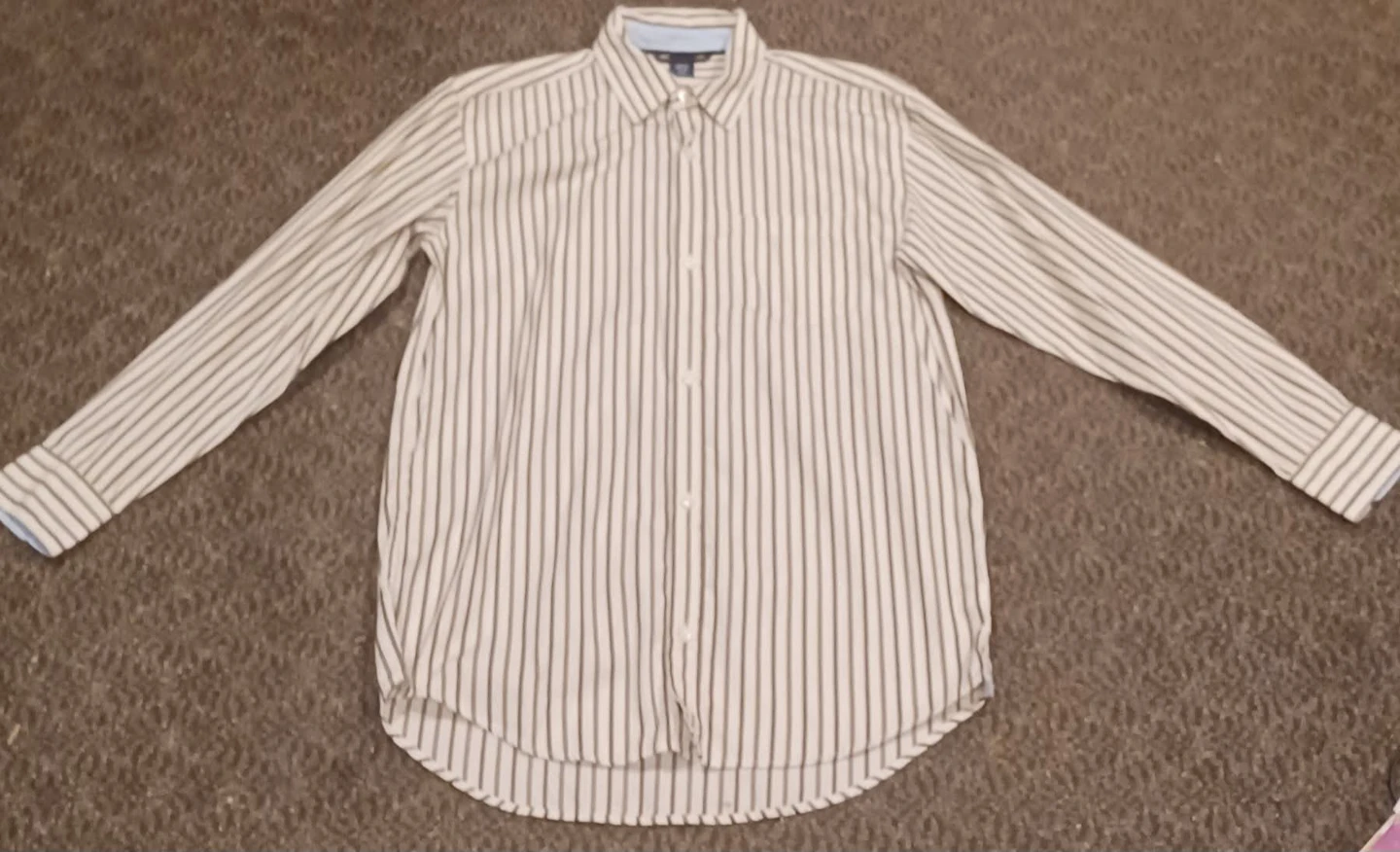 Box of boys shirts - photo 4