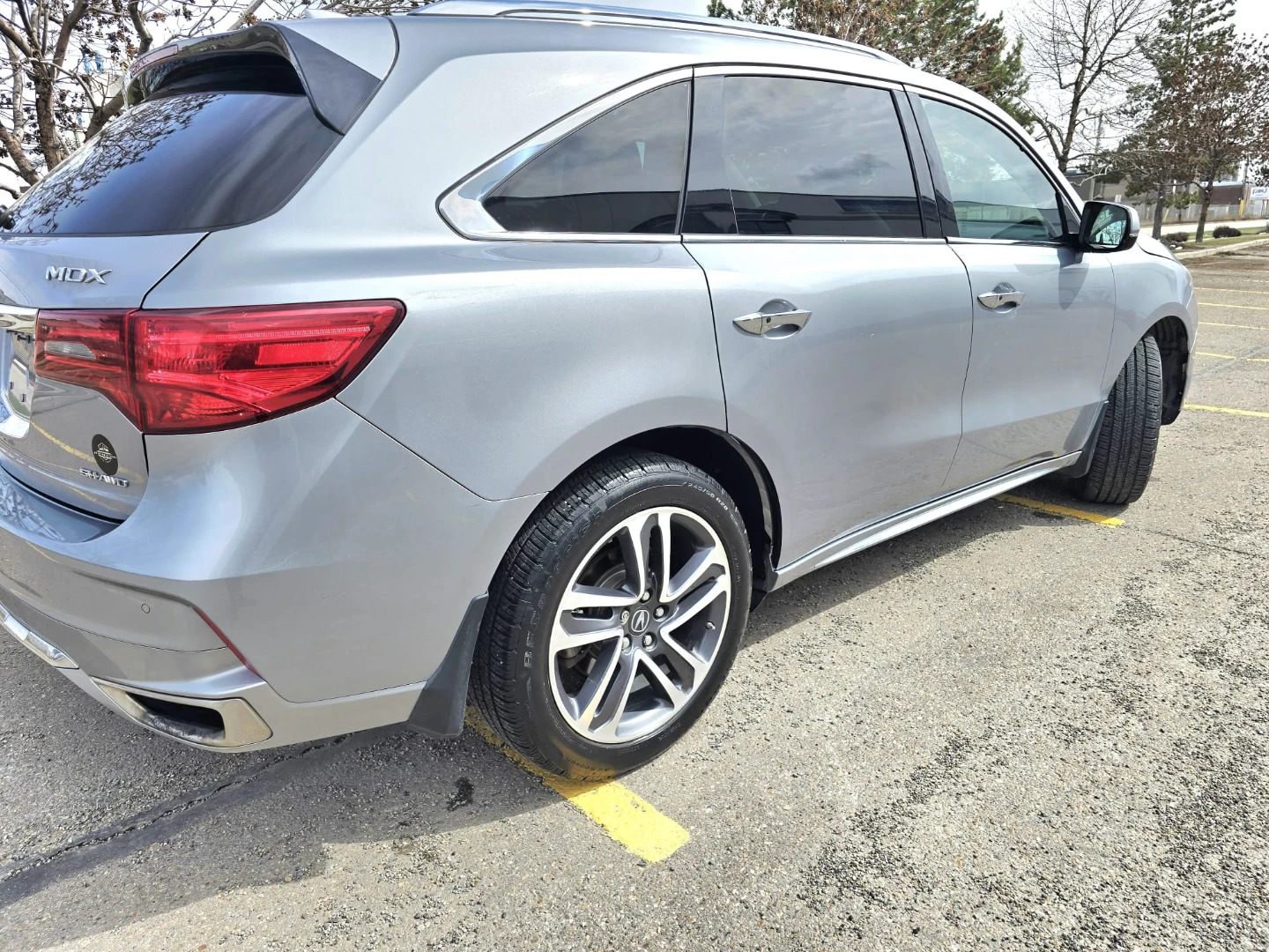 2017 Acura MDX Silver SUV - photo 3