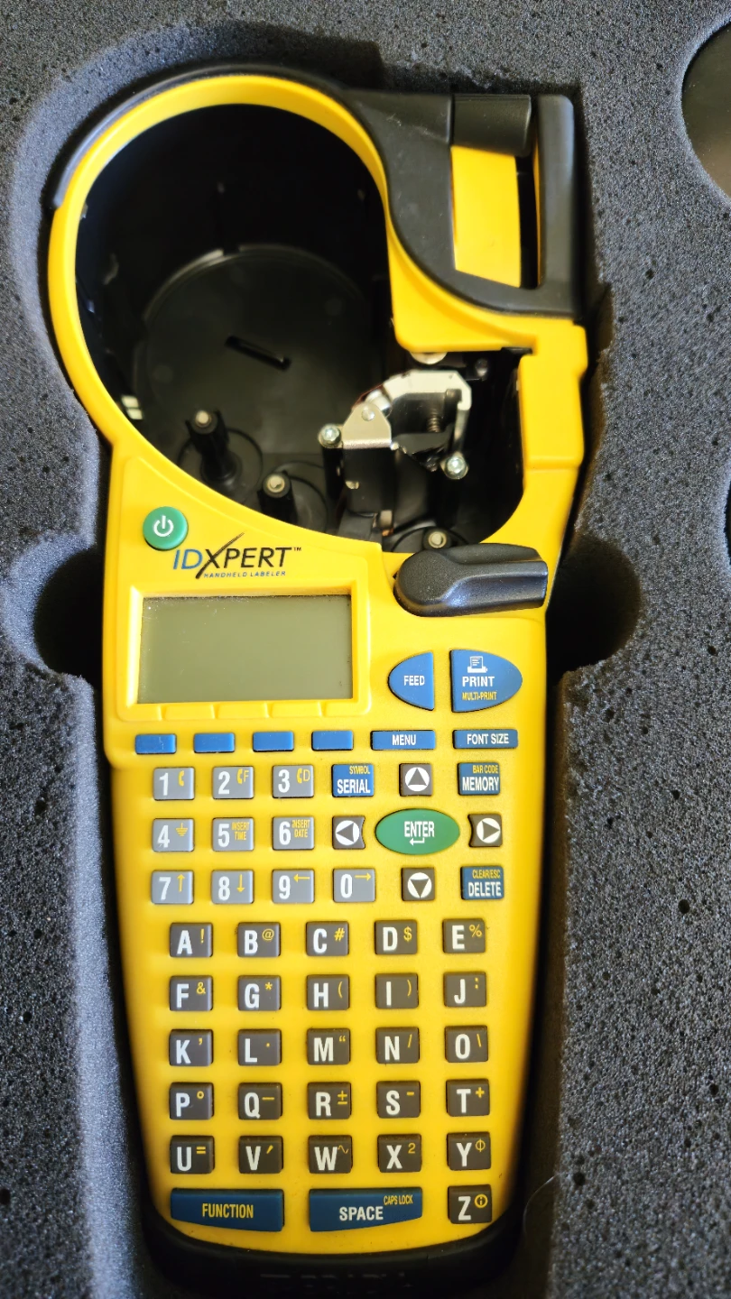 IDXPERT Handheld Labeler with Case and Tapes