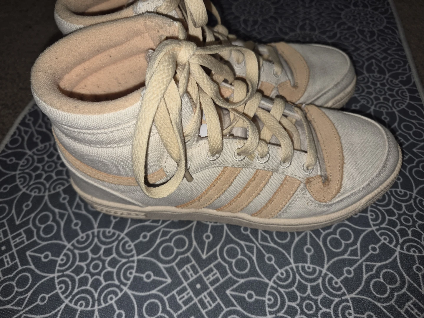 Adidas High-Top Sneakers Cream/Peach Size 6 US - photo 2