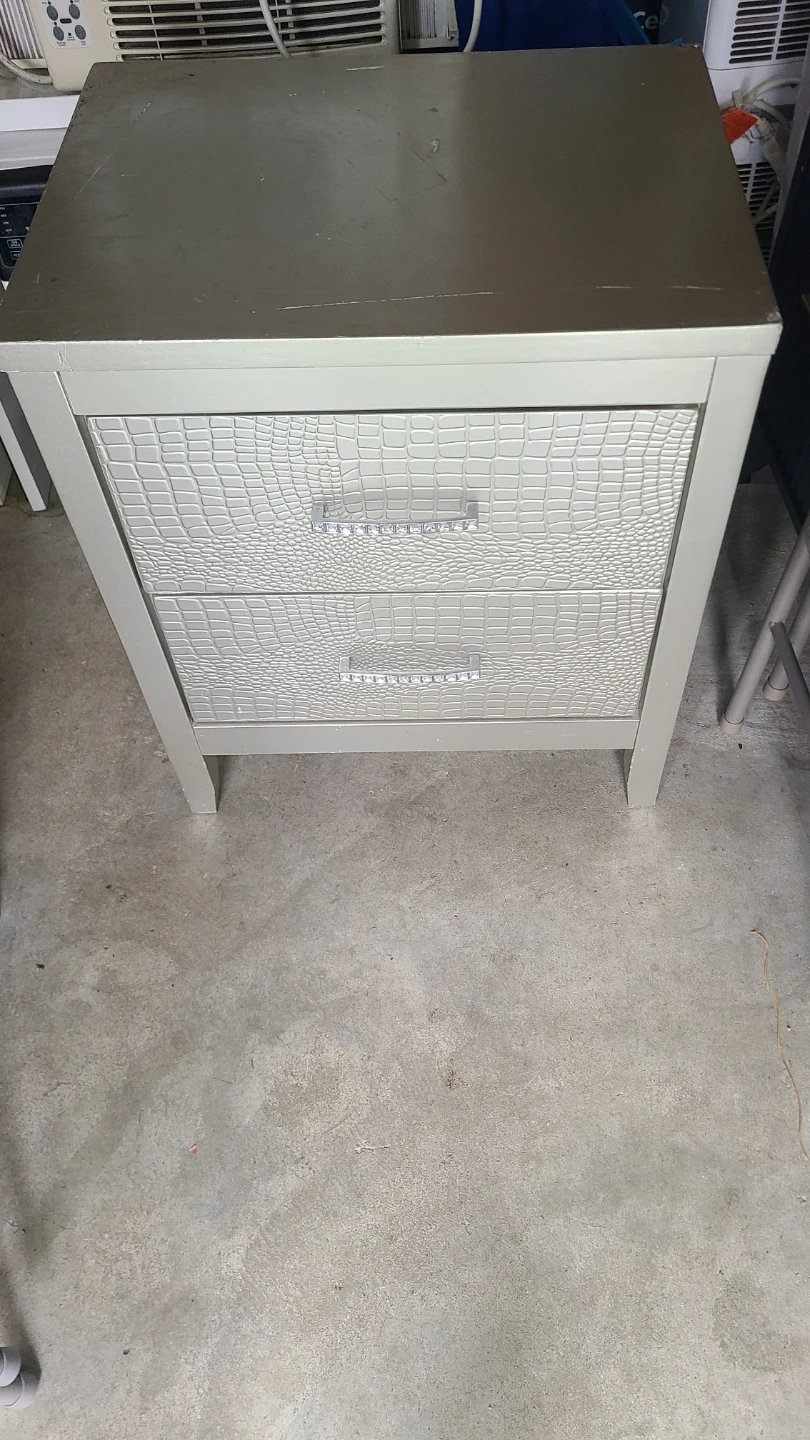 2-Drawer Nightstand with Textured Faux Crocodile Finish - photo 3