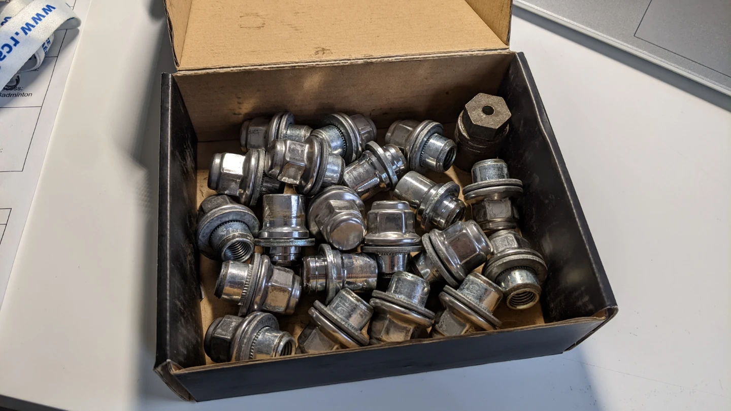 Lug nuts 20 of them