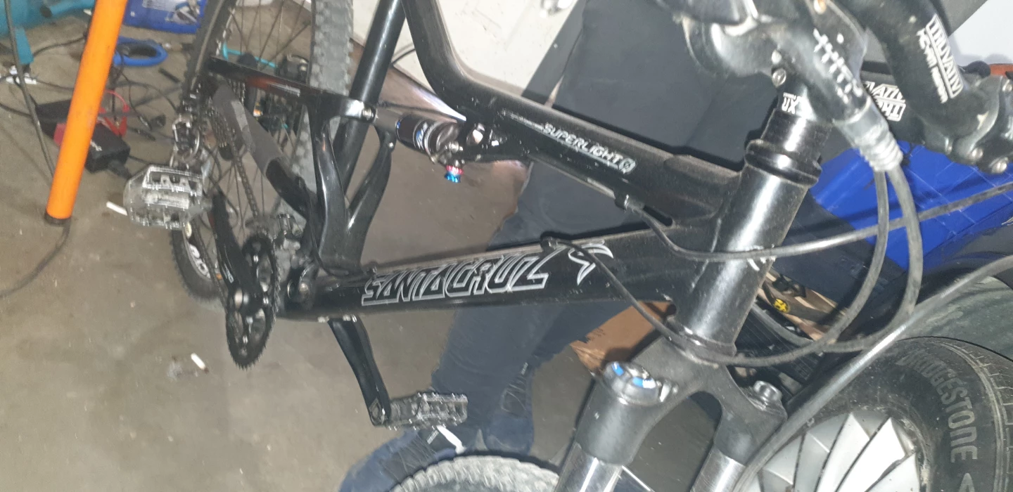 Santa Cruz Superlight Mountain Bike - photo 3