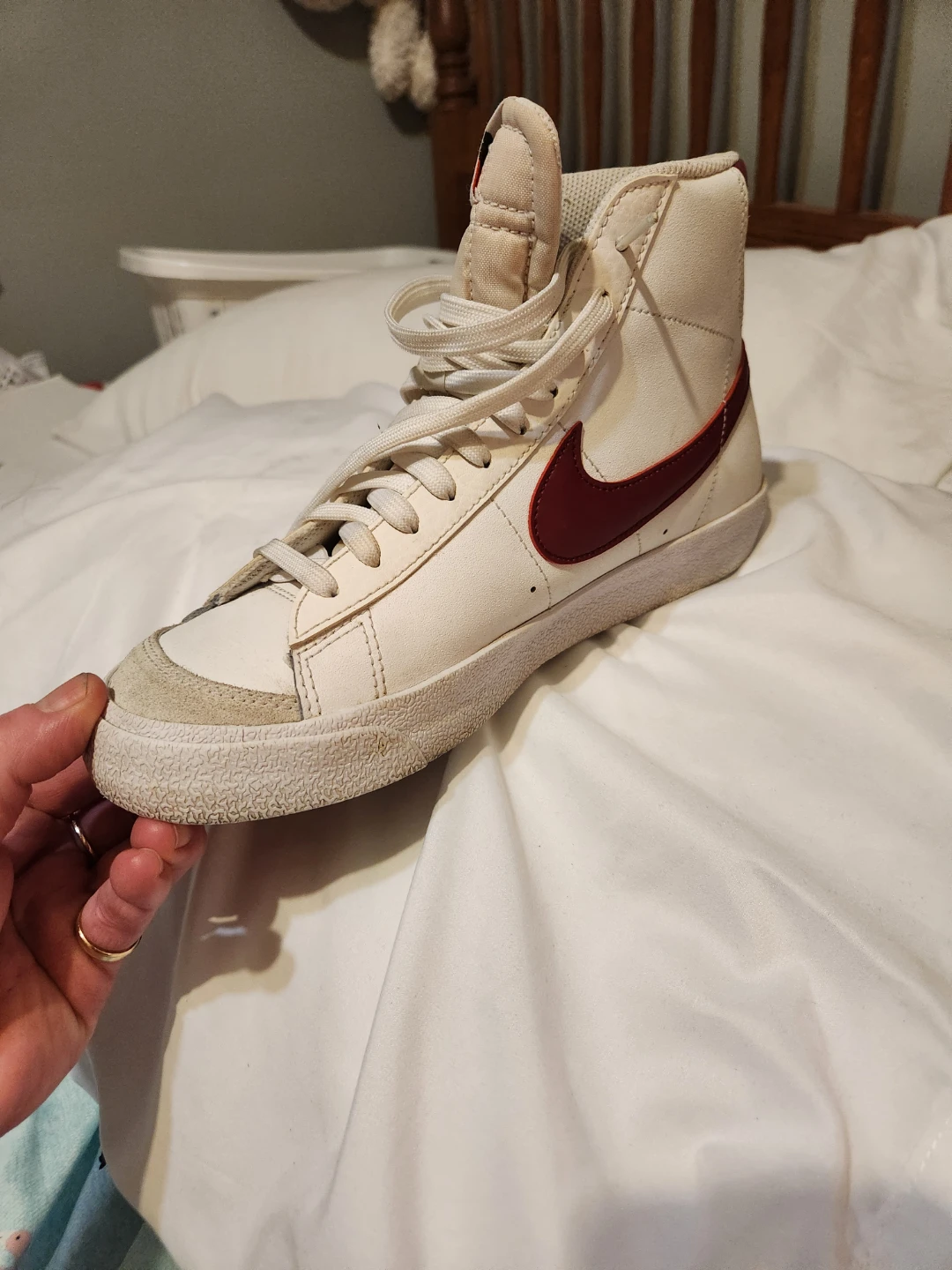 Youth or women Nike high cut shoes - photo 5