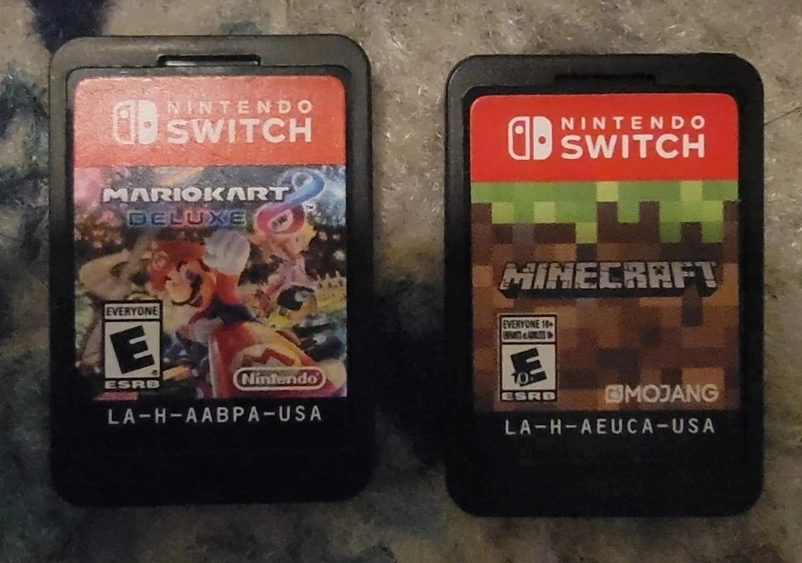Nintendo Switch Games - Mario Kart Deluxe & Minecraft