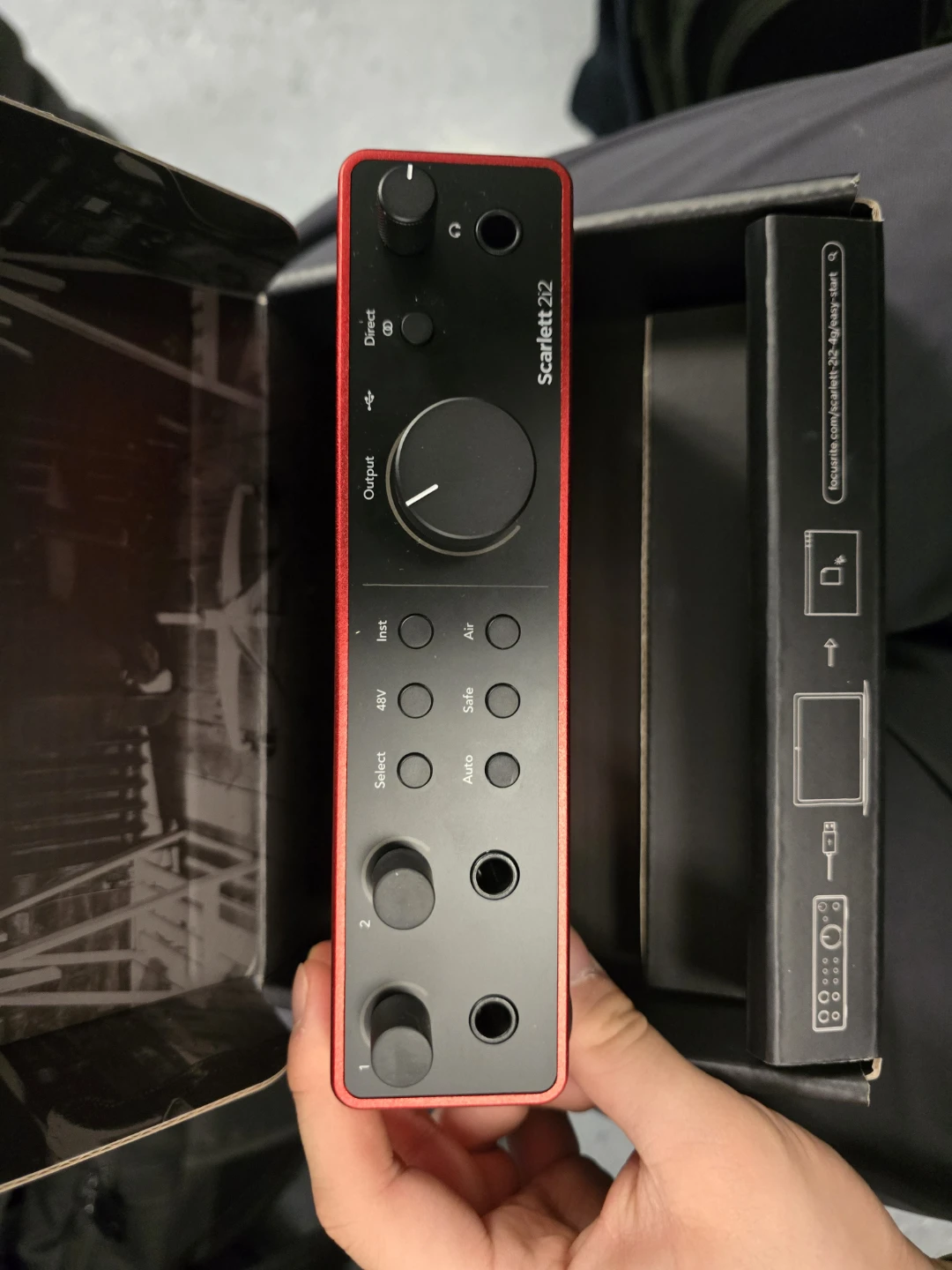 Focusrite Scarlett 2i2 gen4 audio interface - photo 3