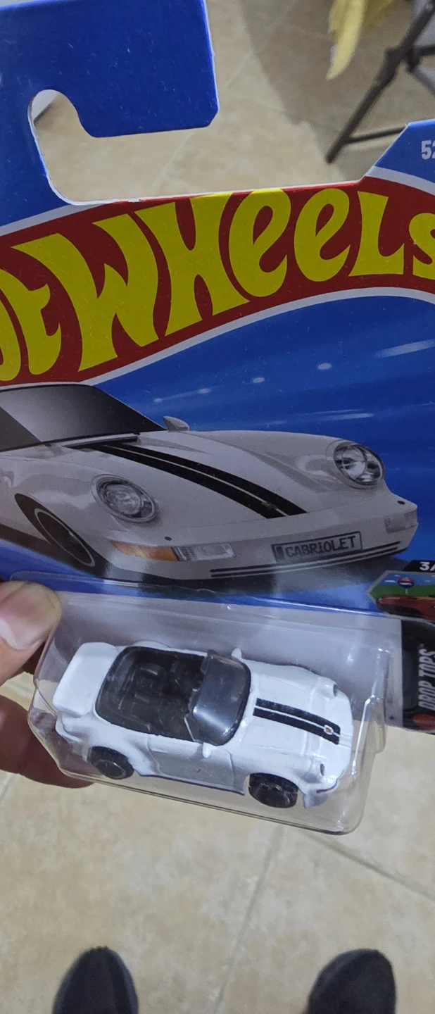 Hot Wheels Porsche 911 Turbo Cabriolet - photo 4