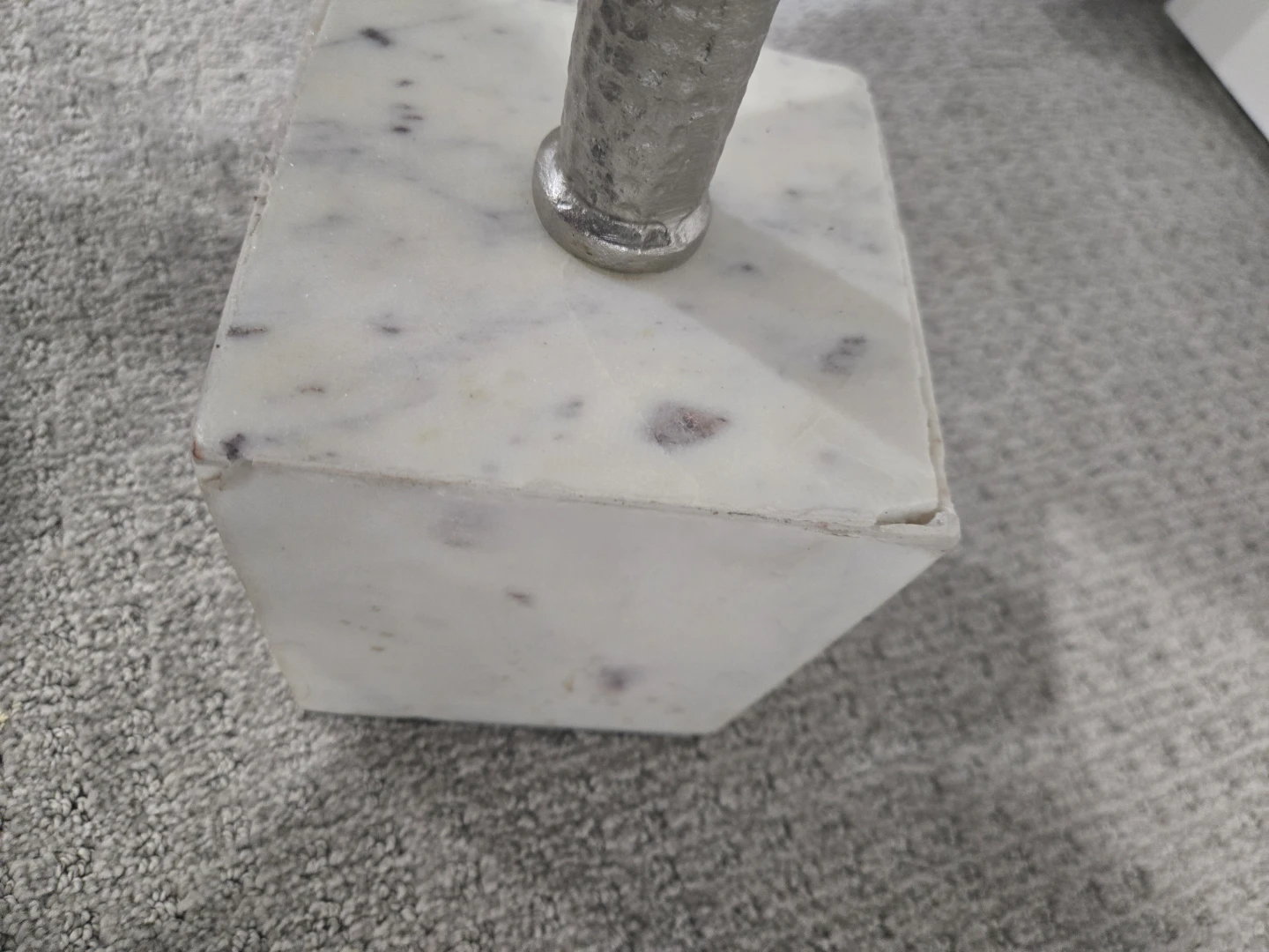 Set of 2 Hammered Metal Top Side Tables with Marble Base x2 - photo 3
