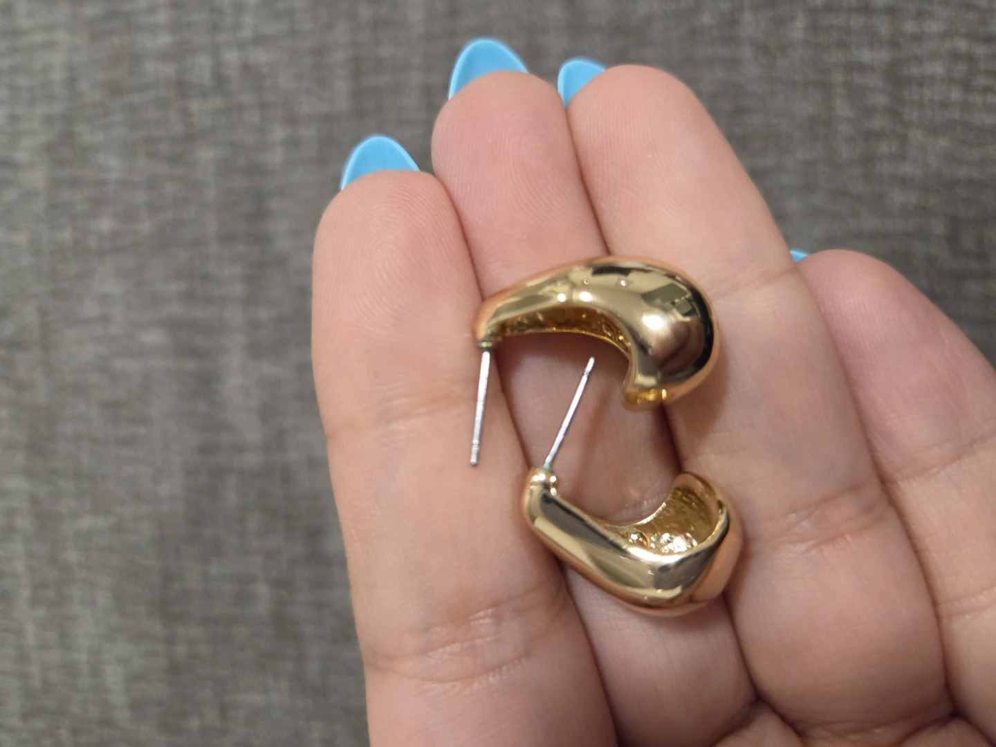 Gold Tone Hoop Earrings - photo 2