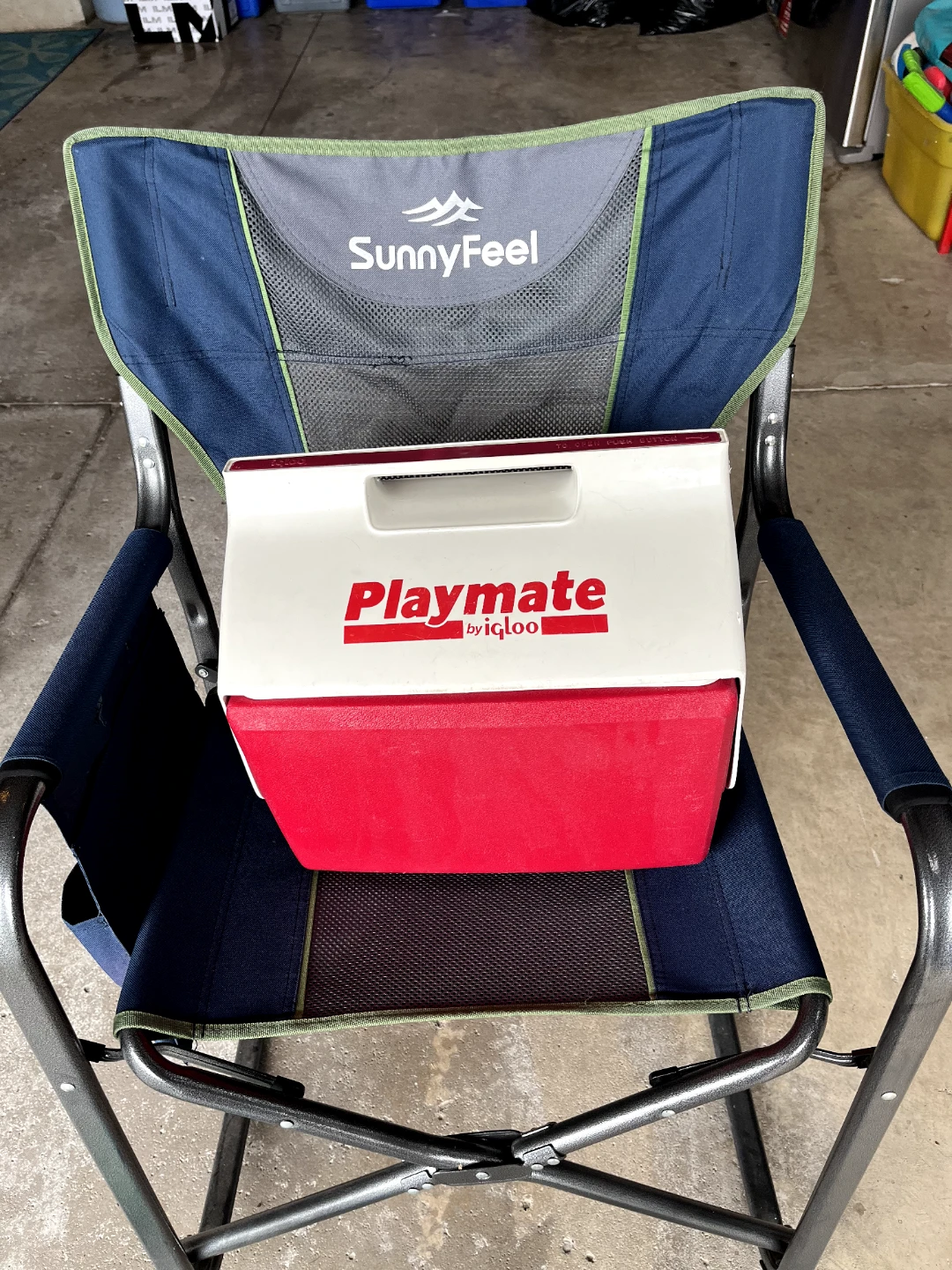 Igloo Playmate Cooler - Red & White