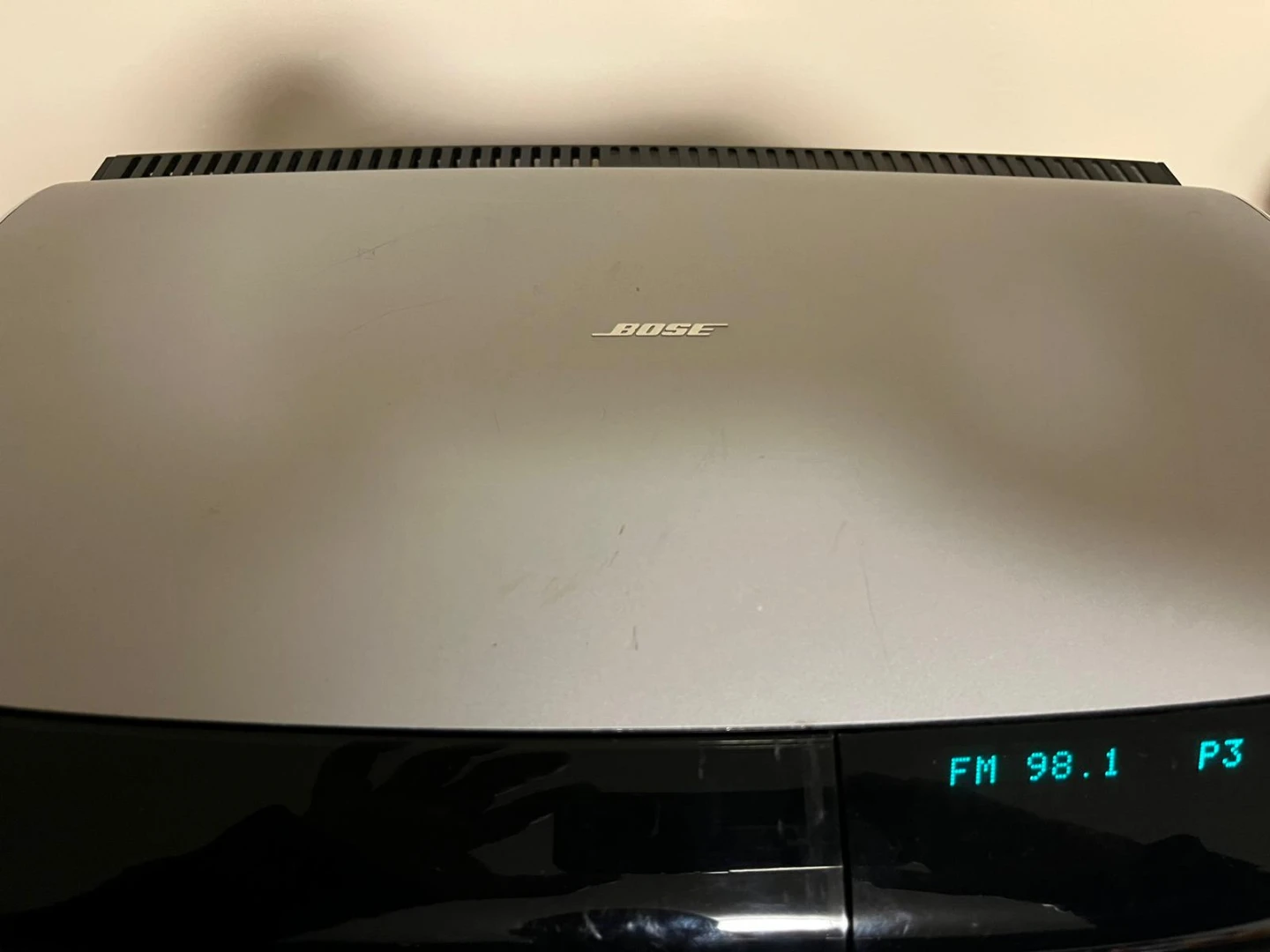 Bose AV18 Media Center - photo 3