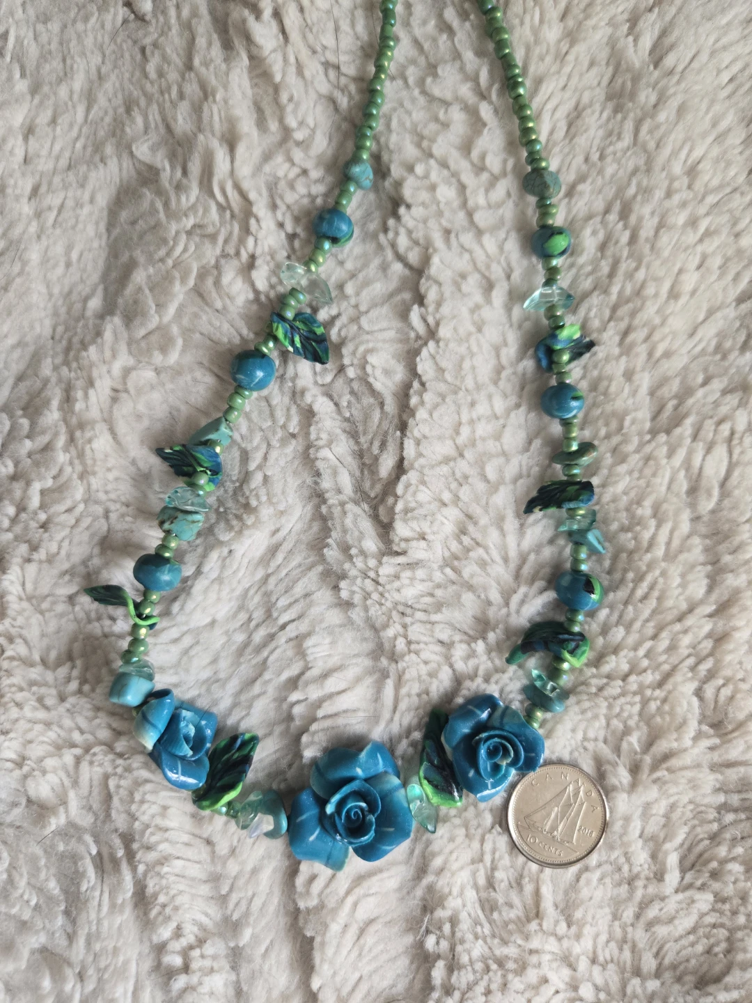 Handmade Blue Rose Beaded Necklace (broken clasp) - photo 3