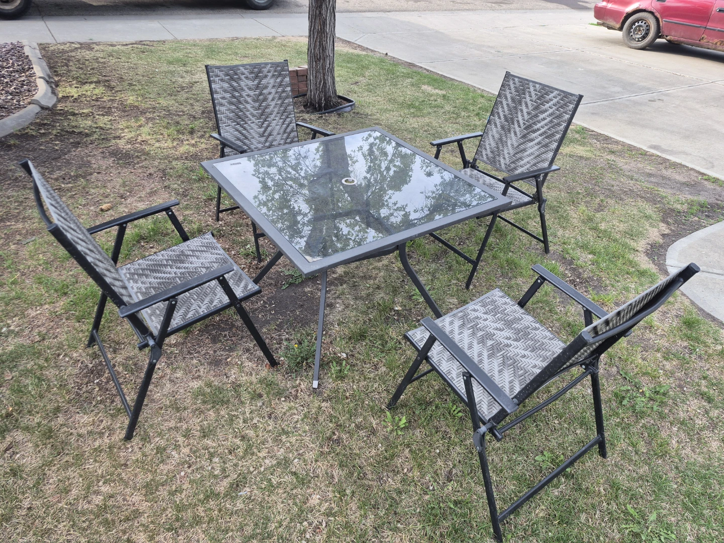 Square Glass Top Patio Table with 4 Chairs - photo 5