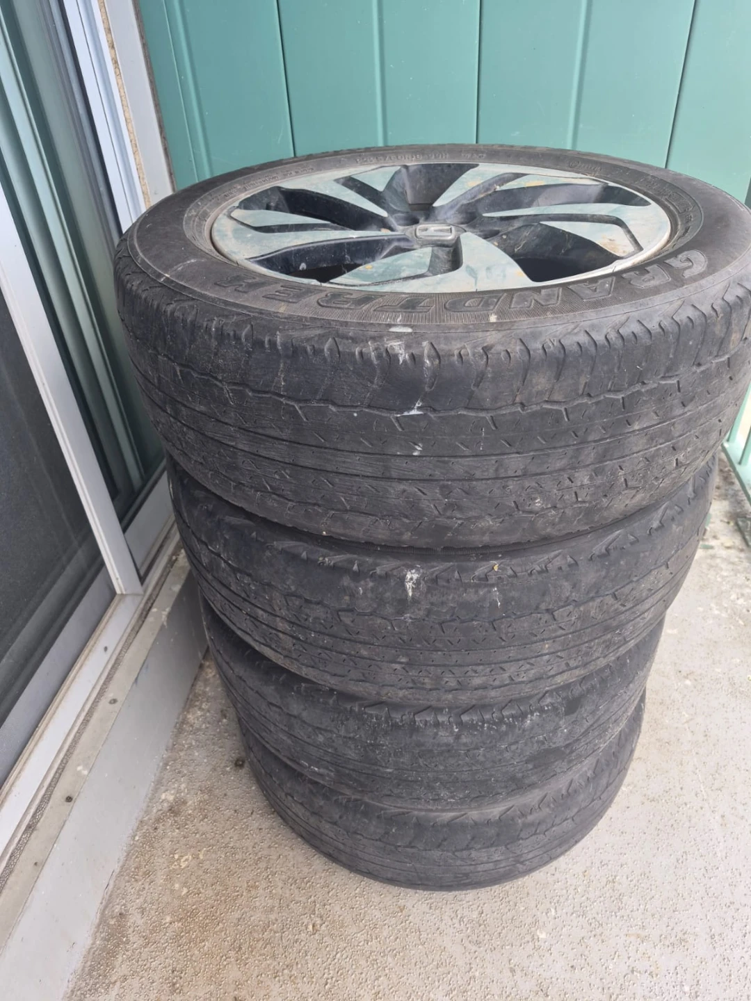 Set of 4 Used Grandtrek Tires(Honda CRV)