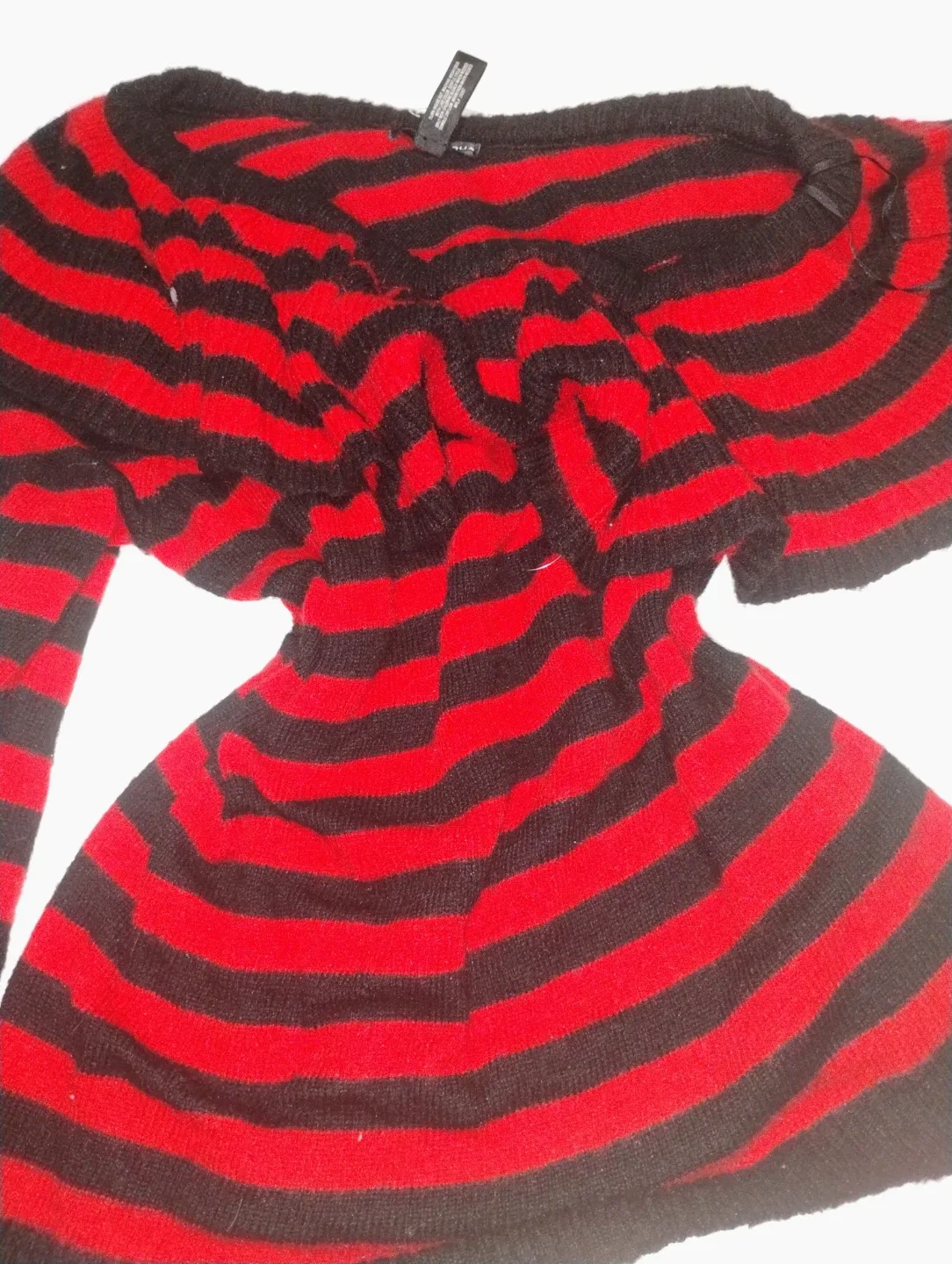 AQUA Red & Black Striped Sweater - Size M - photo 3