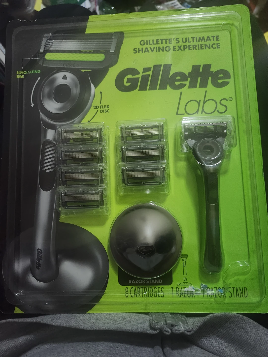 Gillette Labs Shaving Kit with Razor, 8 Cartridges & Stand