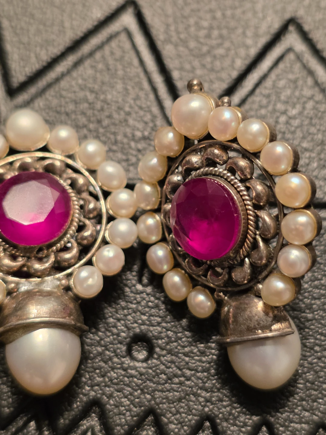 Vintage Earrings - photo 3
