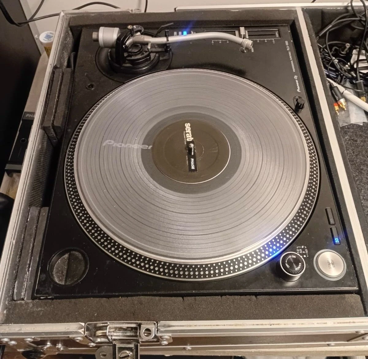Pioneer PLX-1000 Direct Drive Turntables (Pair) with Case
