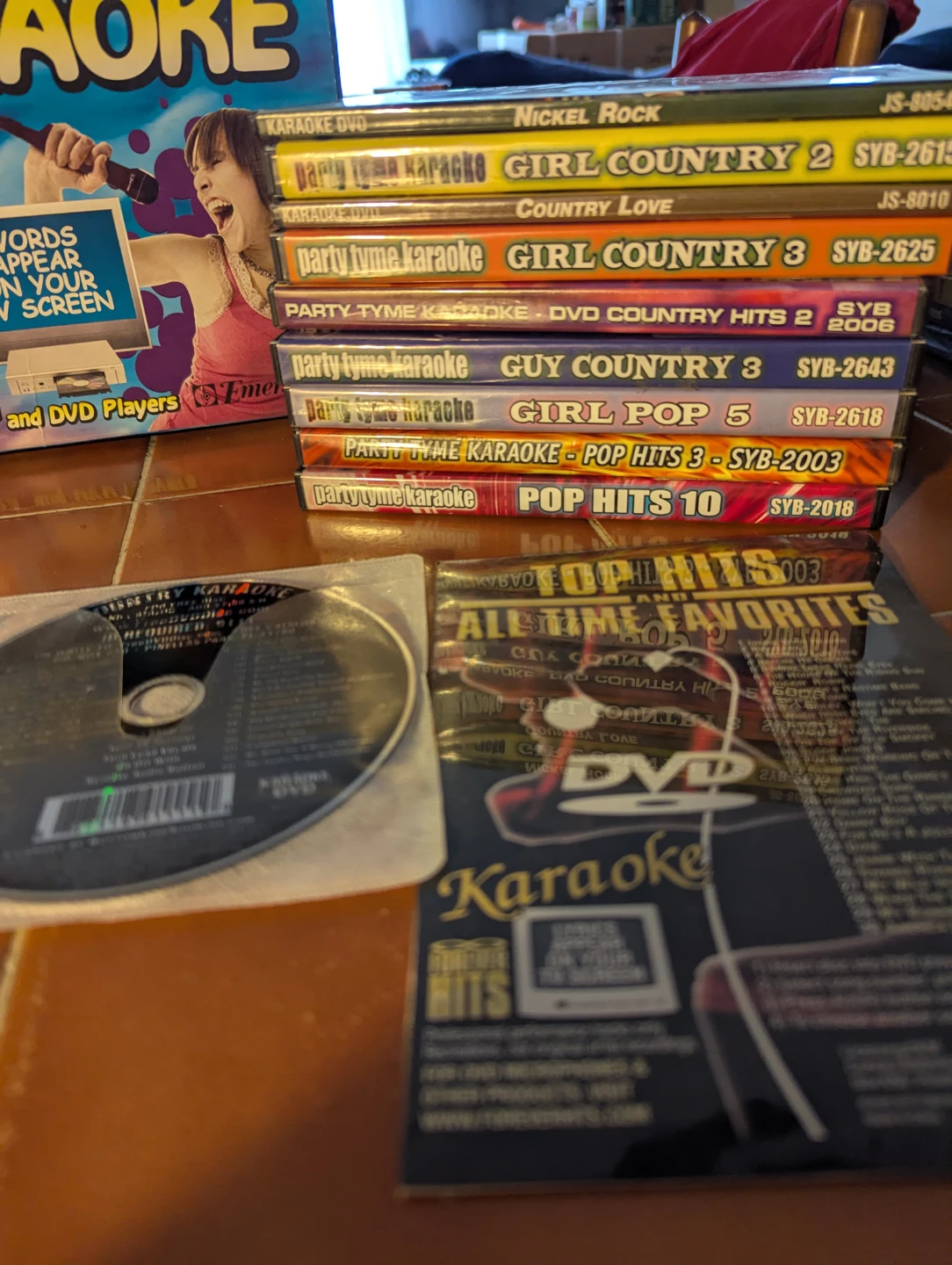 Emerson Plug 'n Sing Karaoke System Microphones & DVD's - photo 3