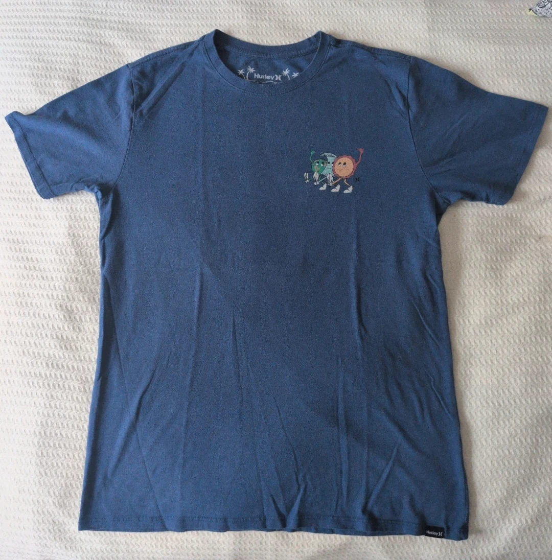 Hurley T-Shirt size medium - photo 3