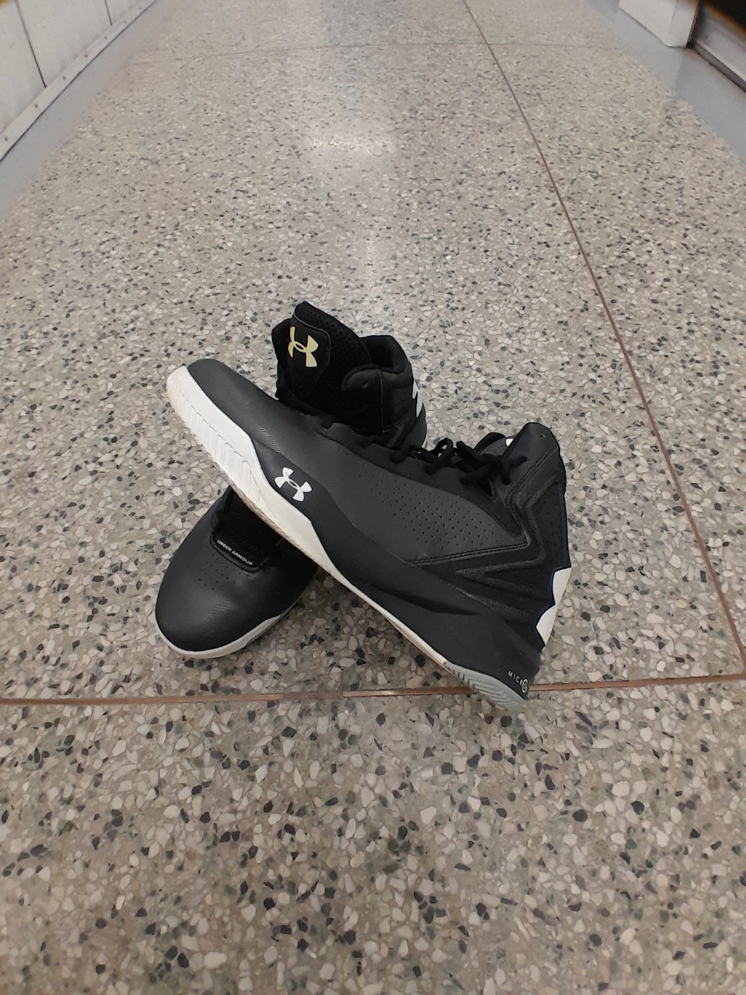Under Armour Black Basketball Shoes Men's Size 13