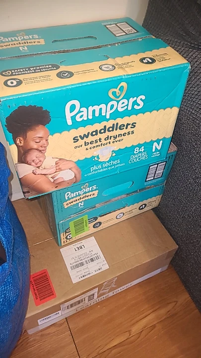 Pampers Swaddlers Diapers, Size N (0-10 lbs), 84 Count - photo 2