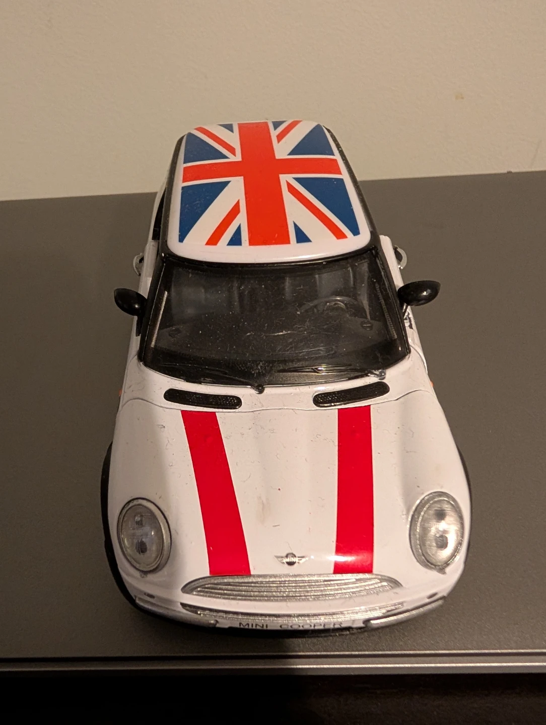 White MINI Cooper Toy Car with Union Jack Roof - photo 2