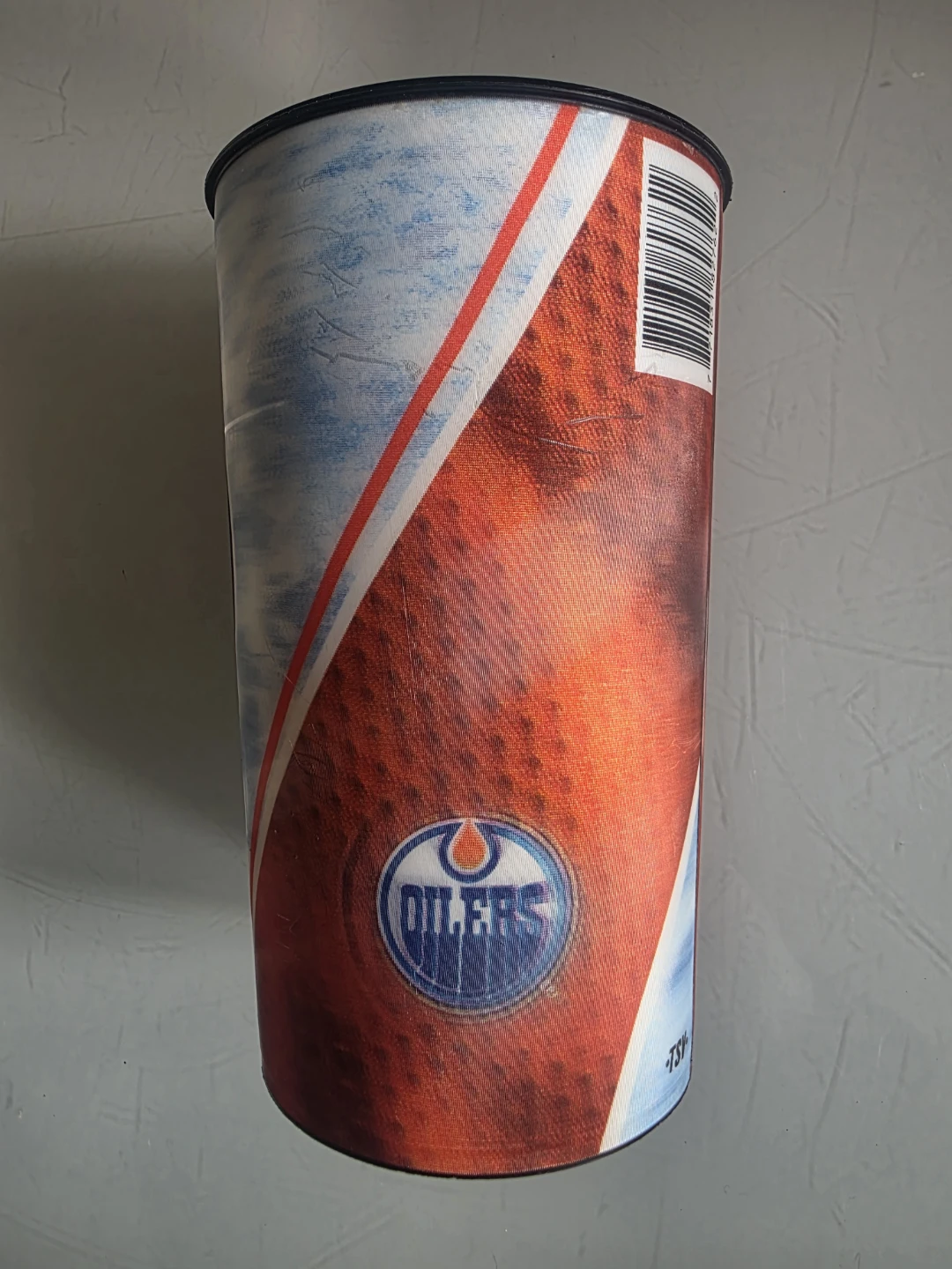 Edmonton Oilers 22oz Plastic Souvenir Cup Churchill Container - photo 3