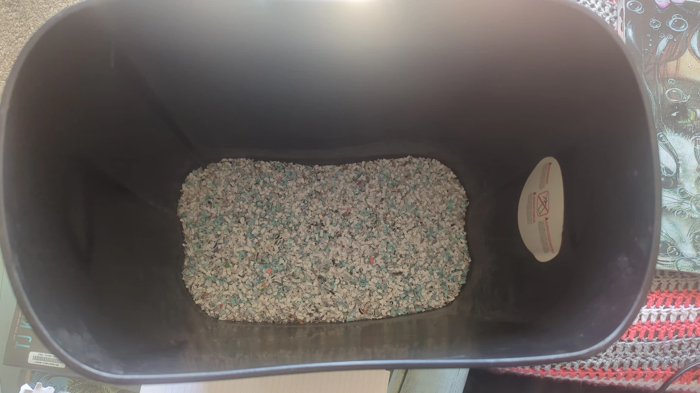 EUC - Omnitech Micro Cut Shredder - photo 3