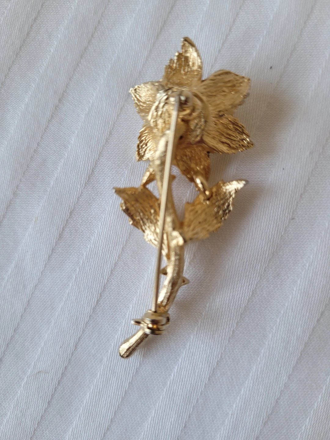 Gold Tone Flower Brooch with Cream Rose - photo 2