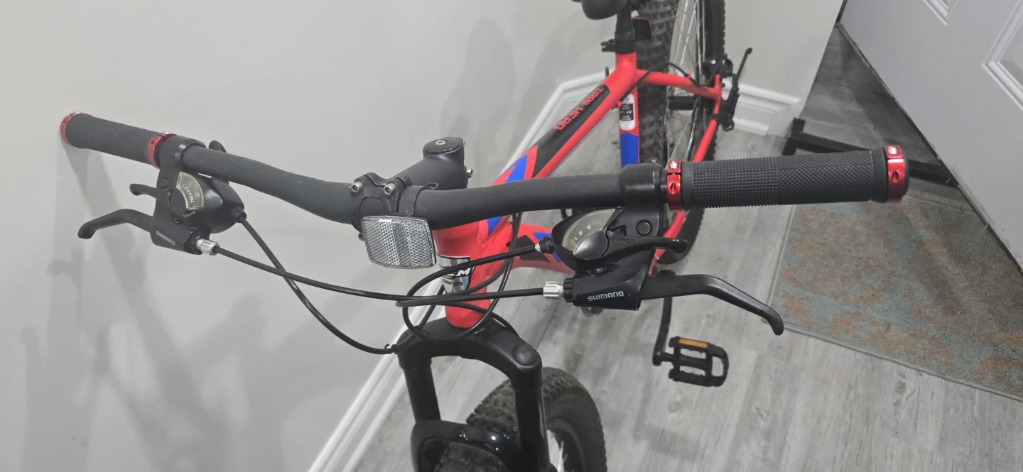 Red CCM Trail Bike 17" Frame - photo 2