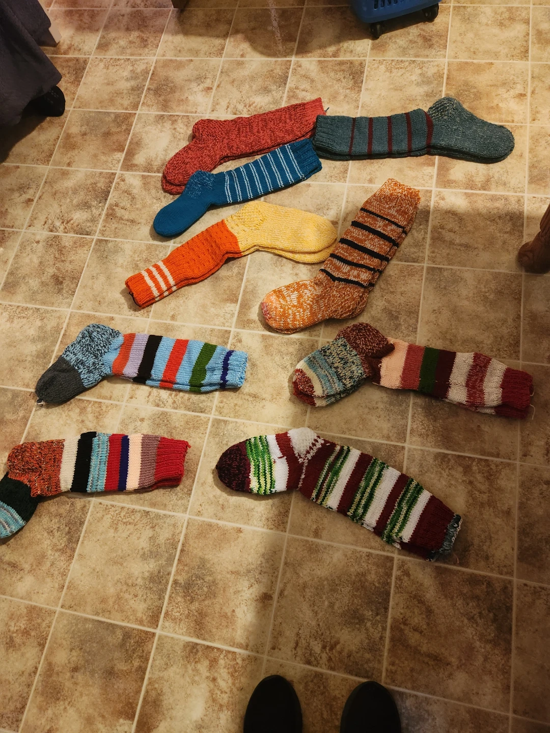 Hand-knitted Socks, Mittens, and Scrubbies - photo 4