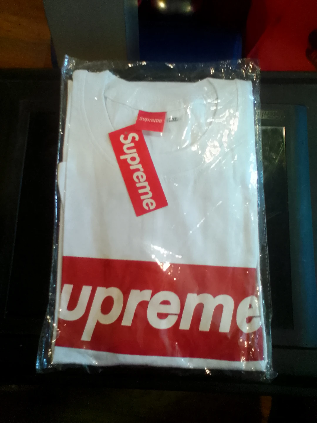 Supreme Box Logo T-Shirt
